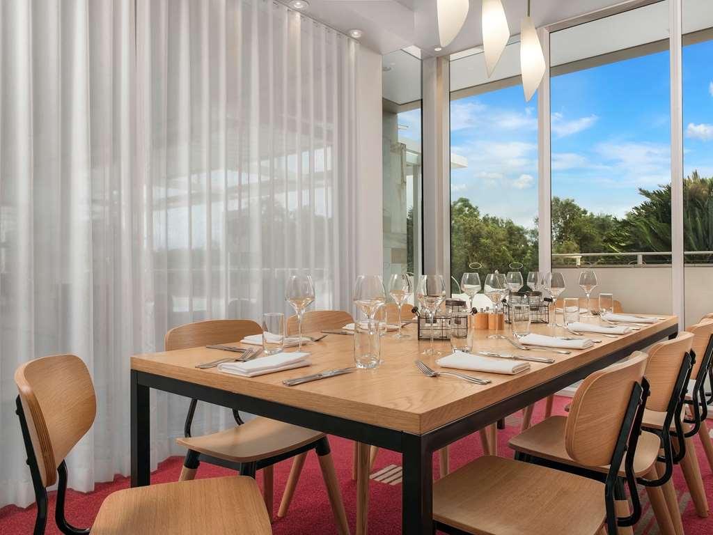 Pelican Waters Golf Resort Sunshine Coast Καλούντρα Εστιατόριο φωτογραφία